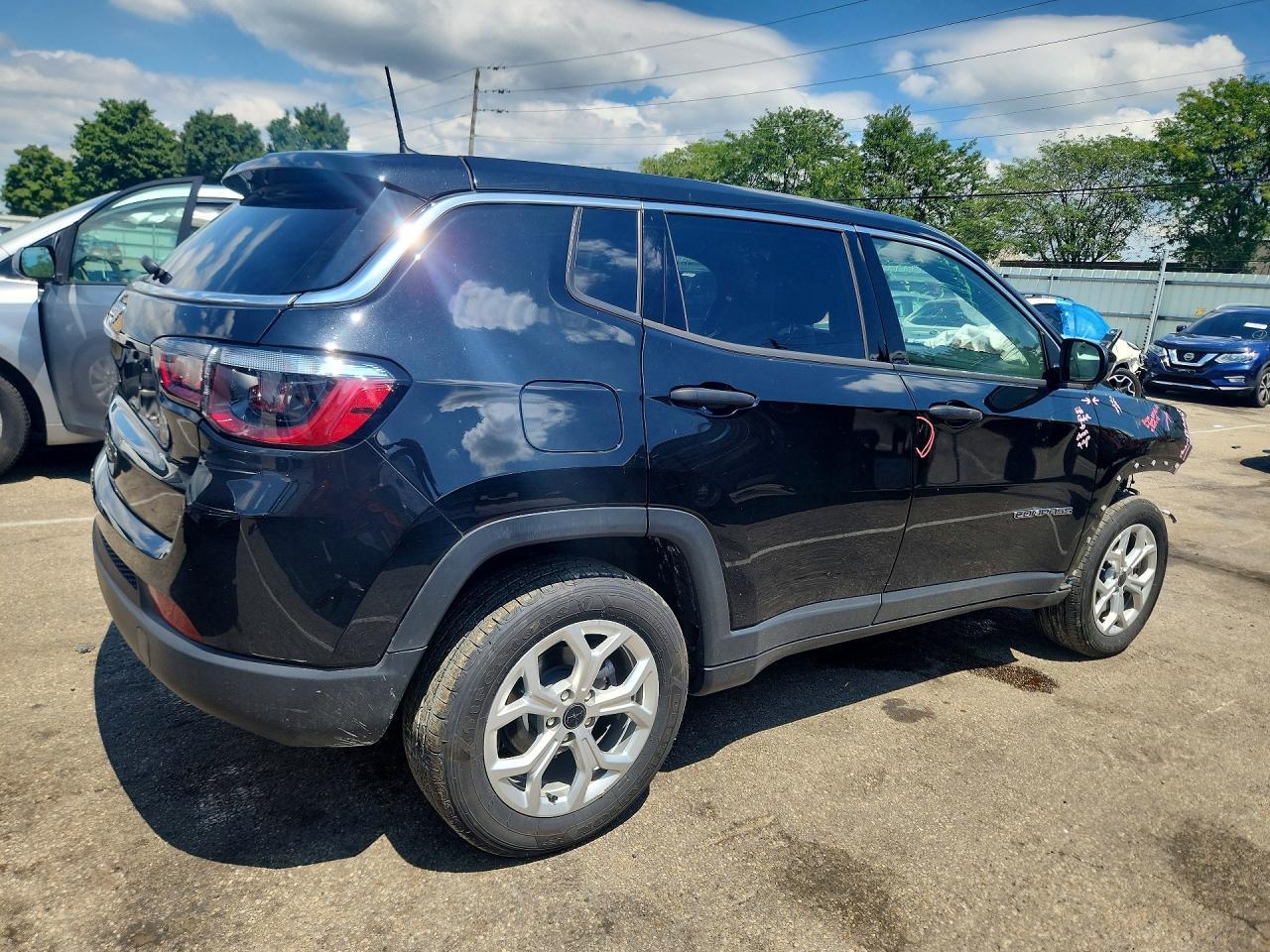 2025 Jeep Compass Sport - zdjęcie 3