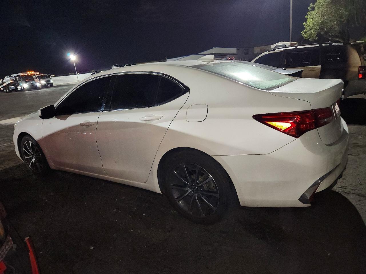 2018 Acura Tlx - zdjęcie 2