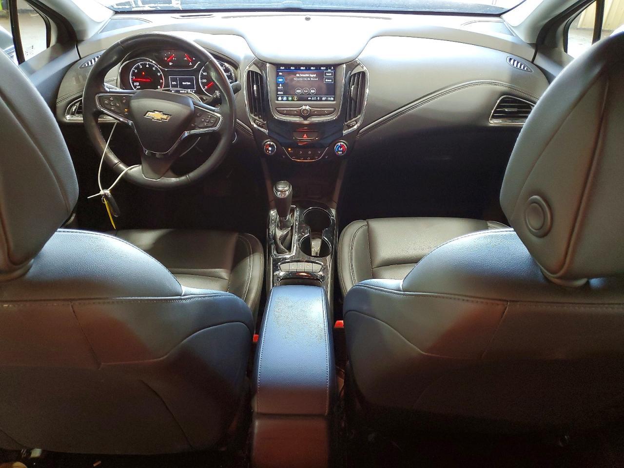 2019 Chevrolet Cruze Premier - zdjęcie 8