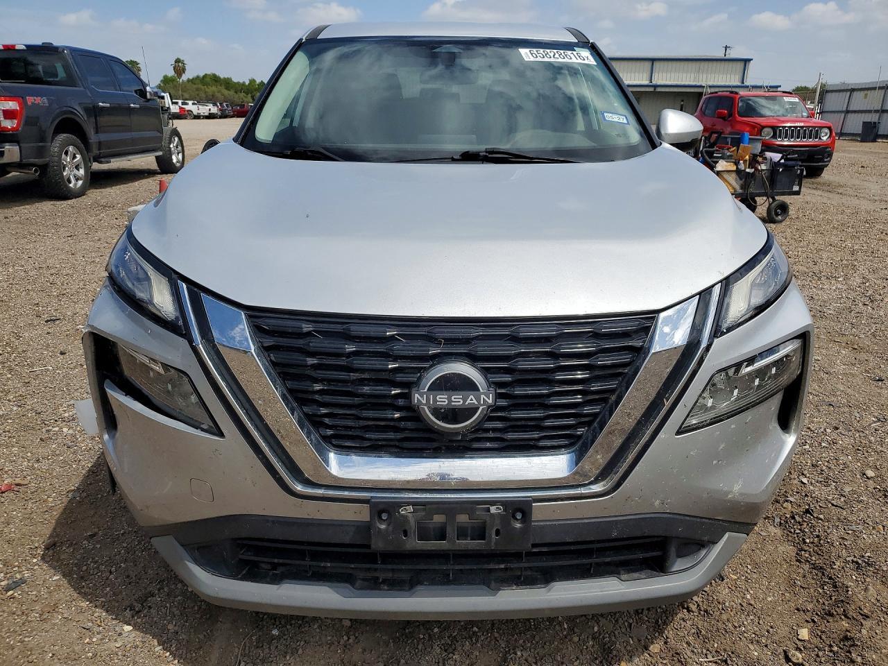 2023 Nissan Rogue Sv - zdjęcie 5