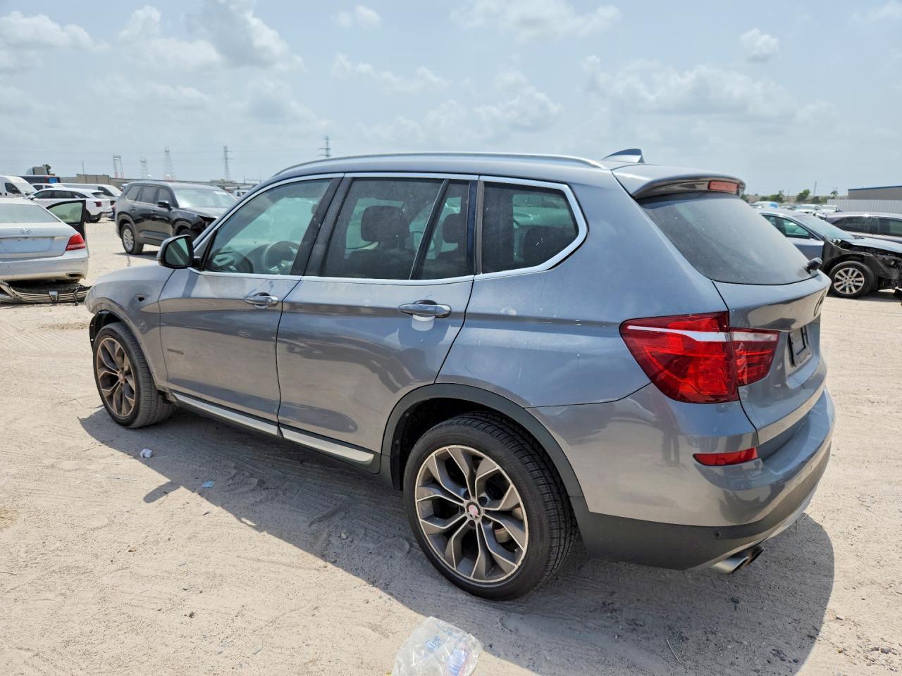2015 BMW X3 Sdrive28I - zdjęcie 2