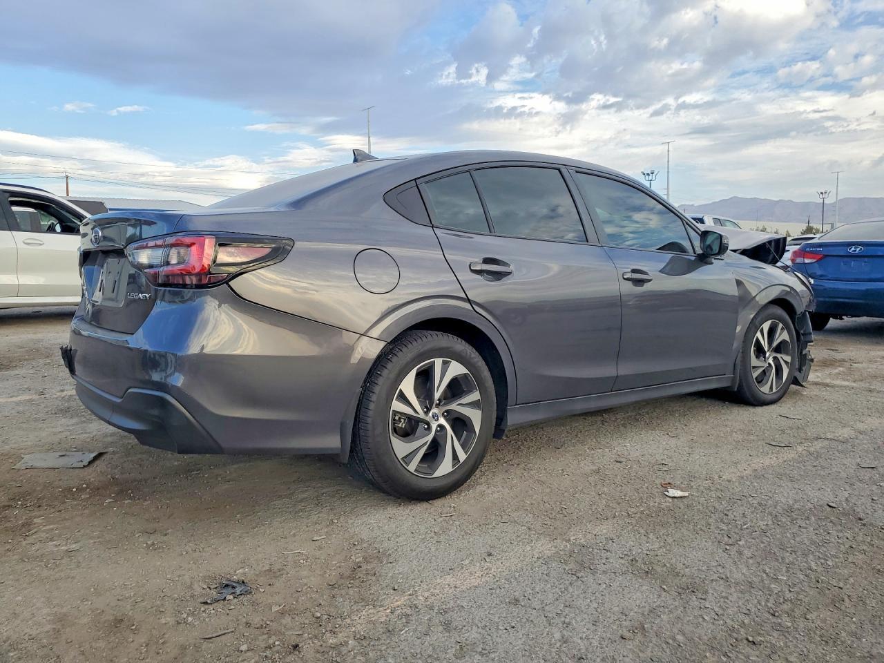 2025 Subaru Legacy Premium - zdjęcie 3