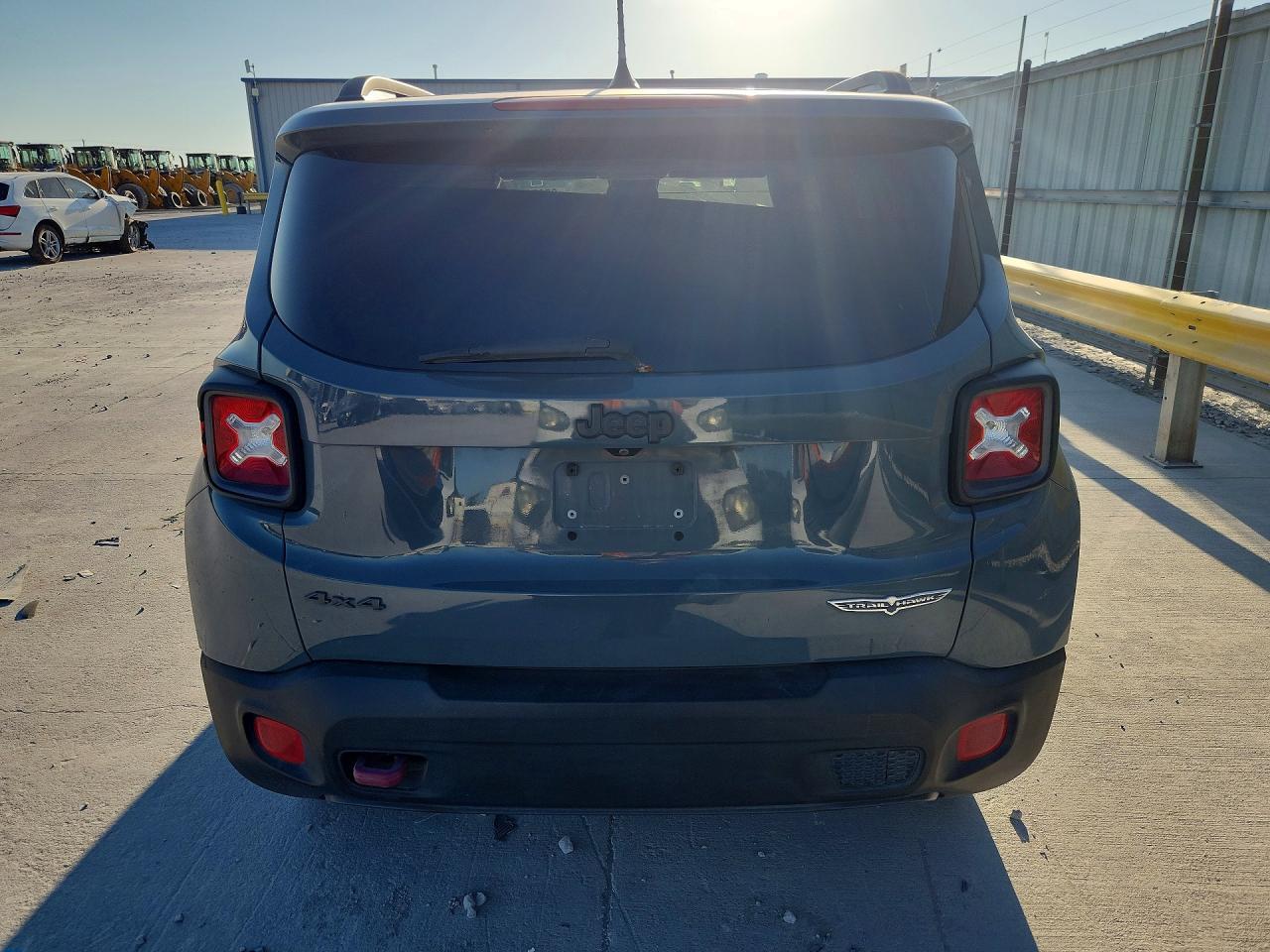2017 Jeep Renegade Trailhawk - zdjęcie 6