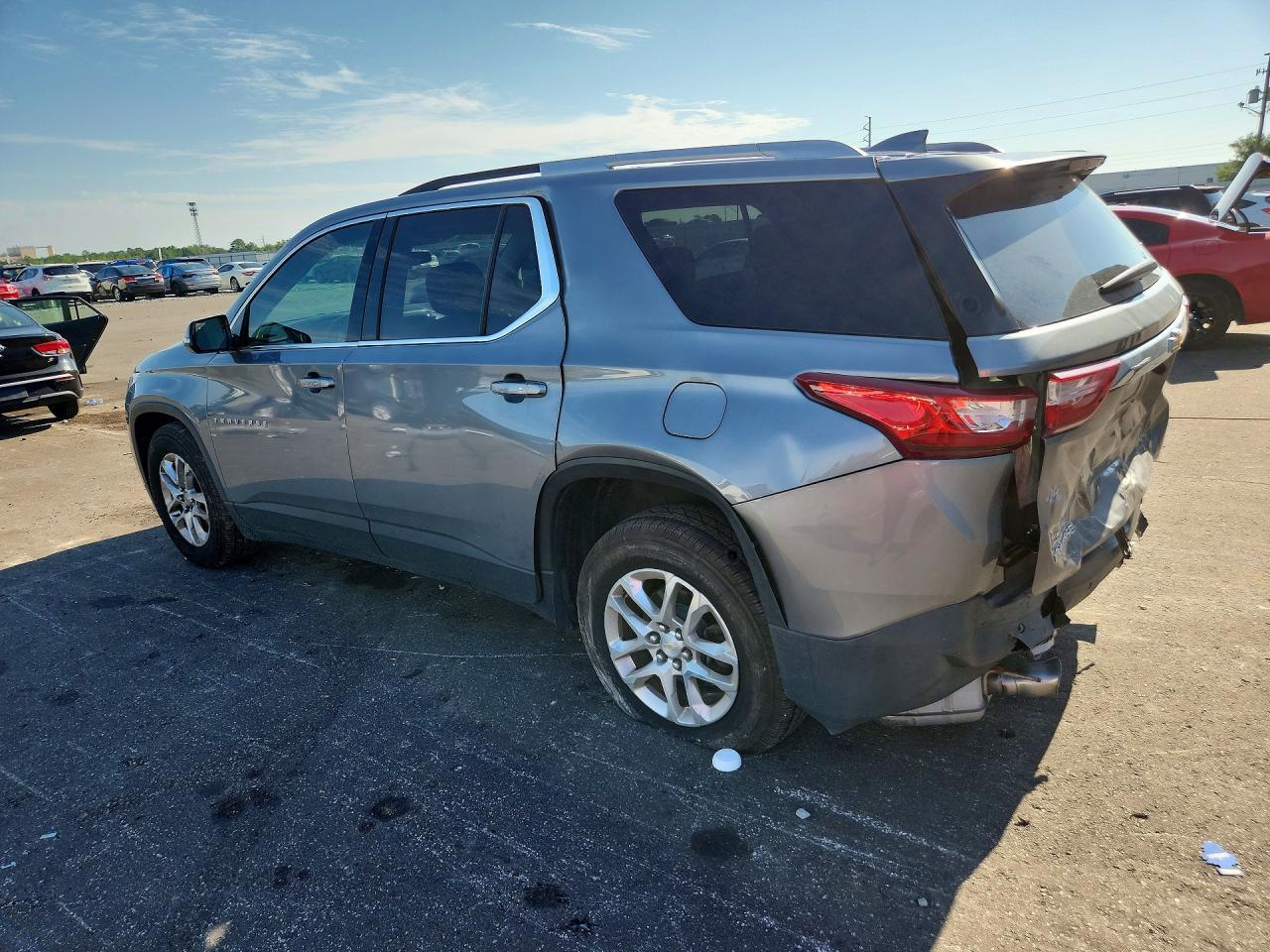 2018 Chevrolet Traverse Lt - zdjęcie 2