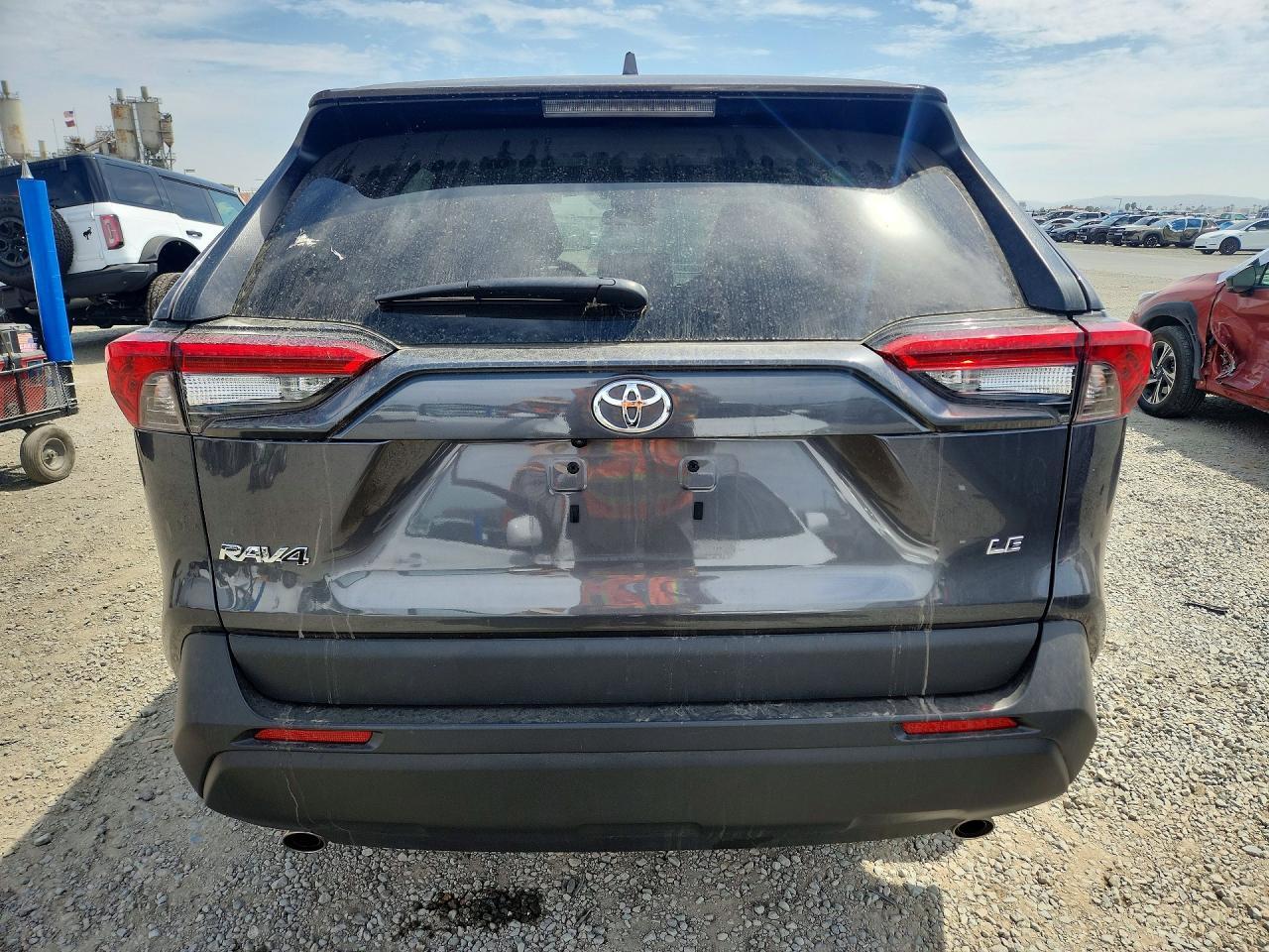 2025 Toyota Rav4 Le - zdjęcie 6