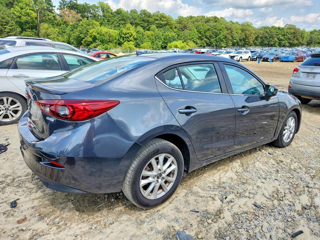 2015 Mazda 3 Touring - zdjęcie 3