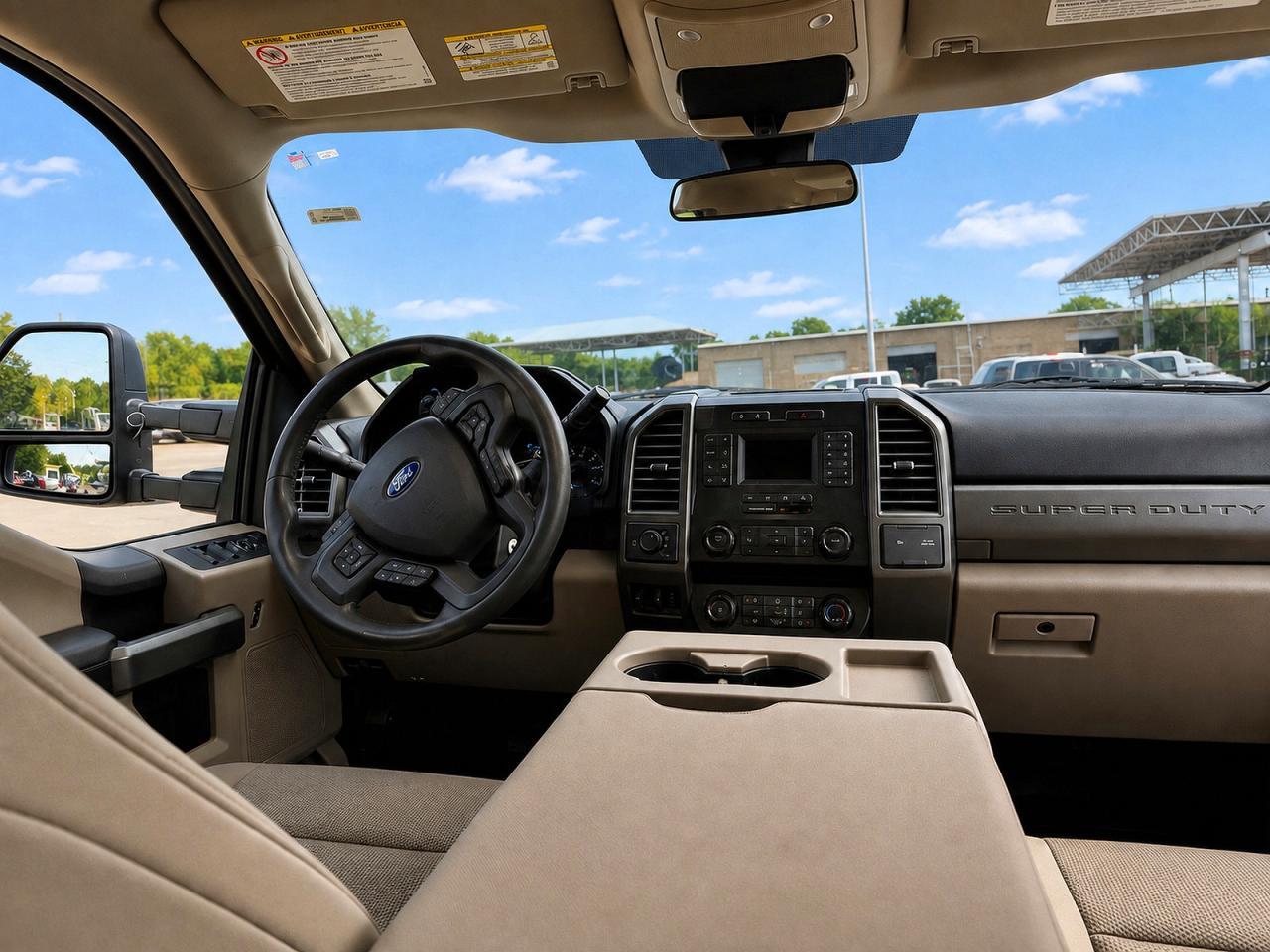 2020 Ford F350 Super Duty - zdjęcie 9