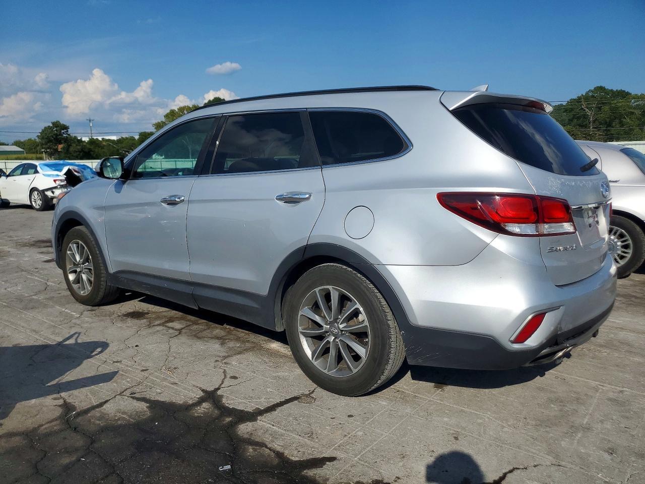 2017 Hyundai Santa Fe Se - zdjęcie 2