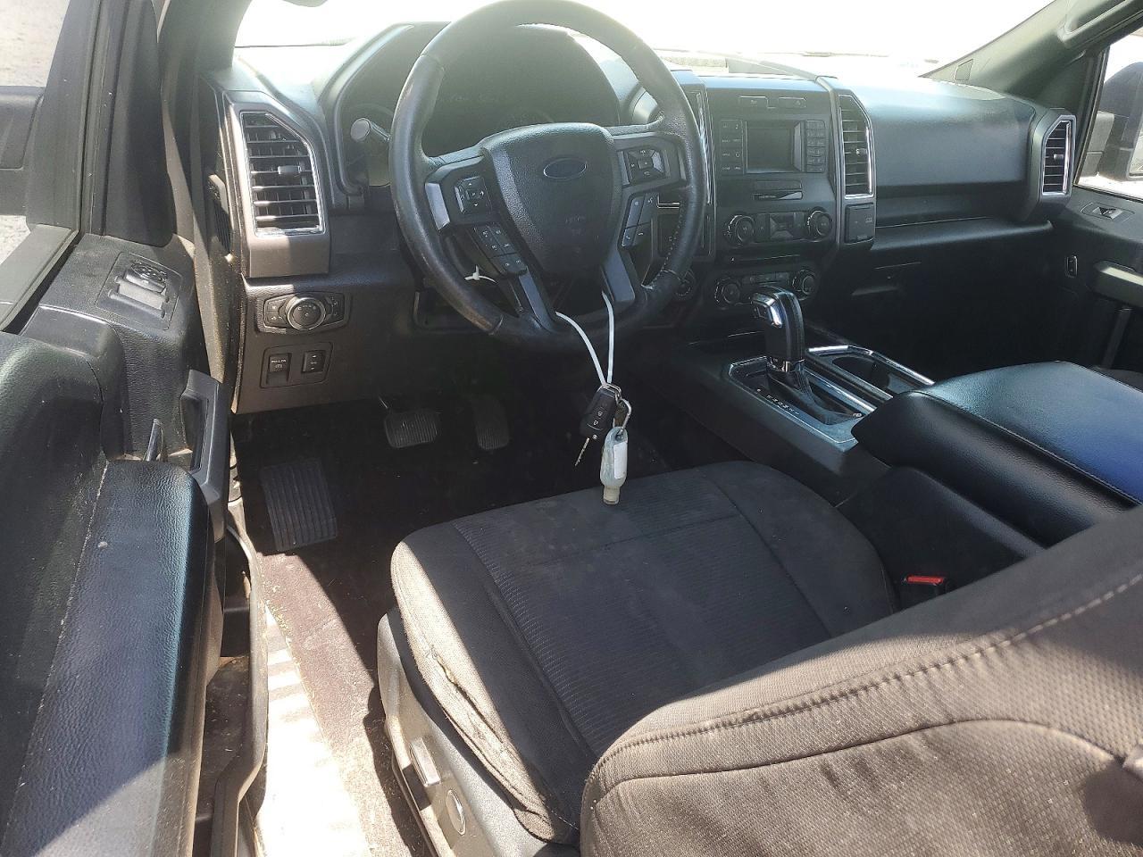 2016 Ford F150 Super Cab - zdjęcie 8