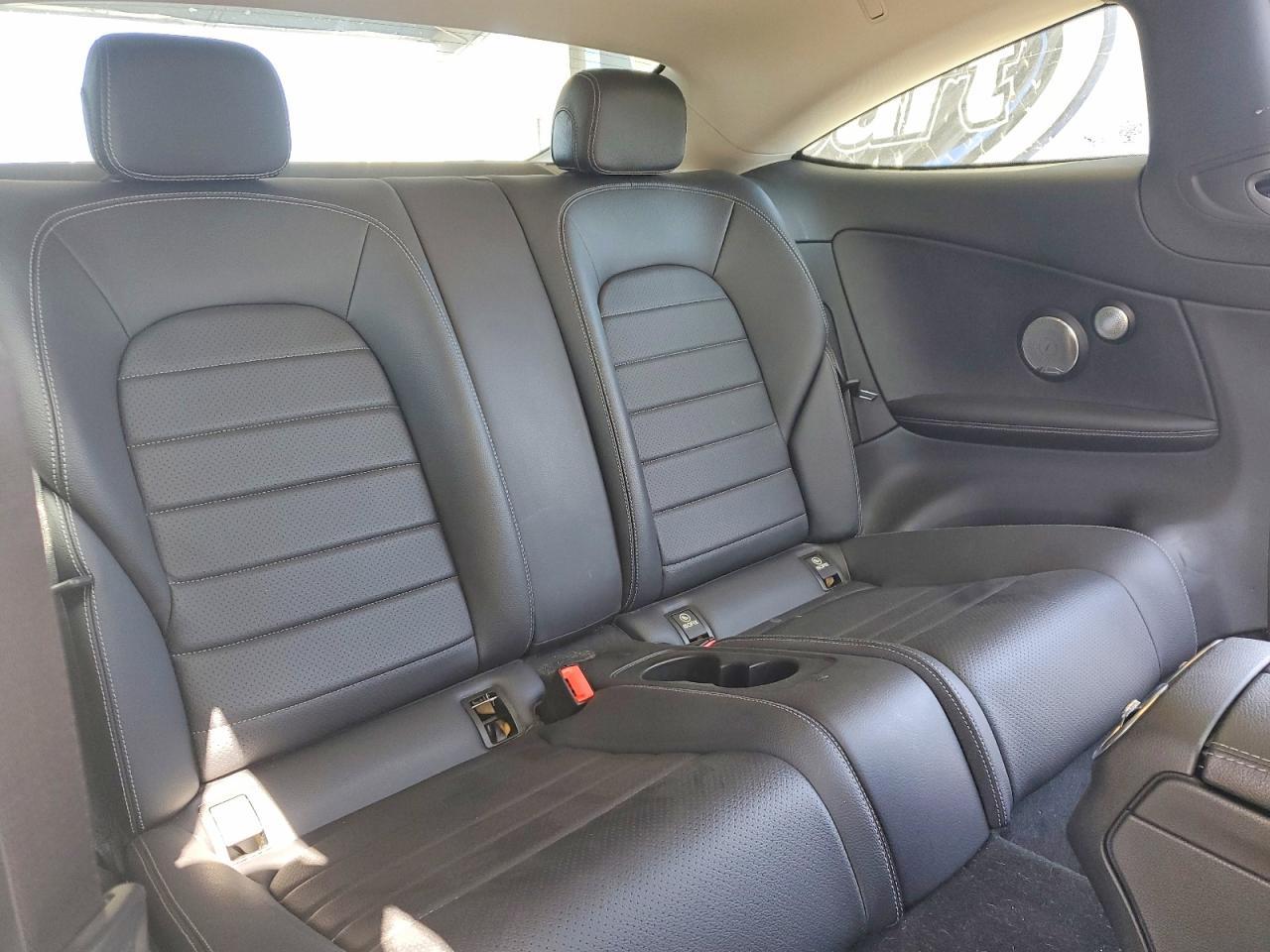 2017 Mercedes-Benz C 300 - zdjęcie 10