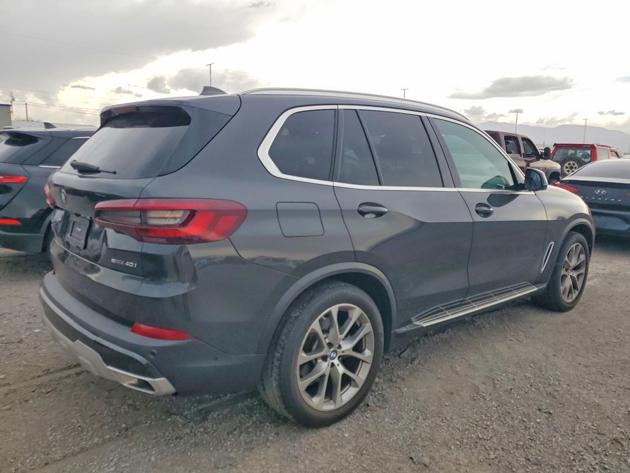 2023 BMW X5 Sdrive 40I - zdjęcie 3
