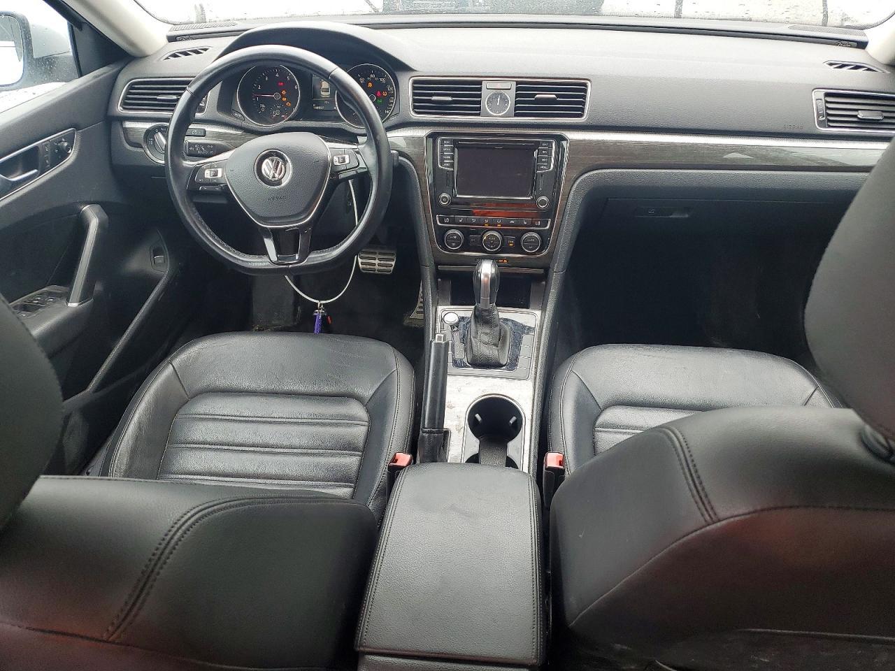 2016 Volkswagen Passat Sel - zdjęcie 8