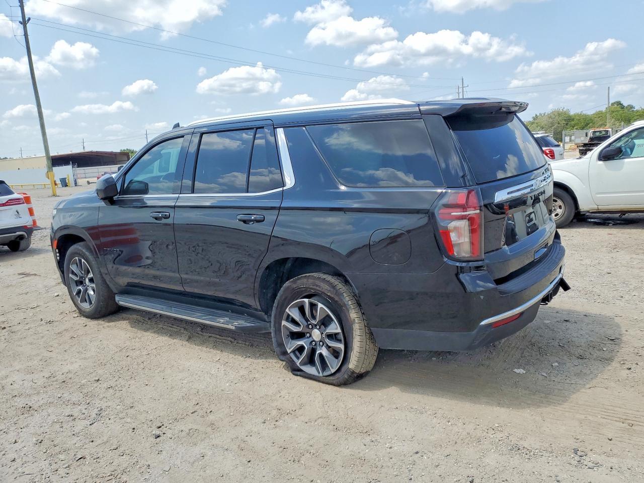2023 Chevrolet Tahoe K1500 Ls - zdjęcie 2