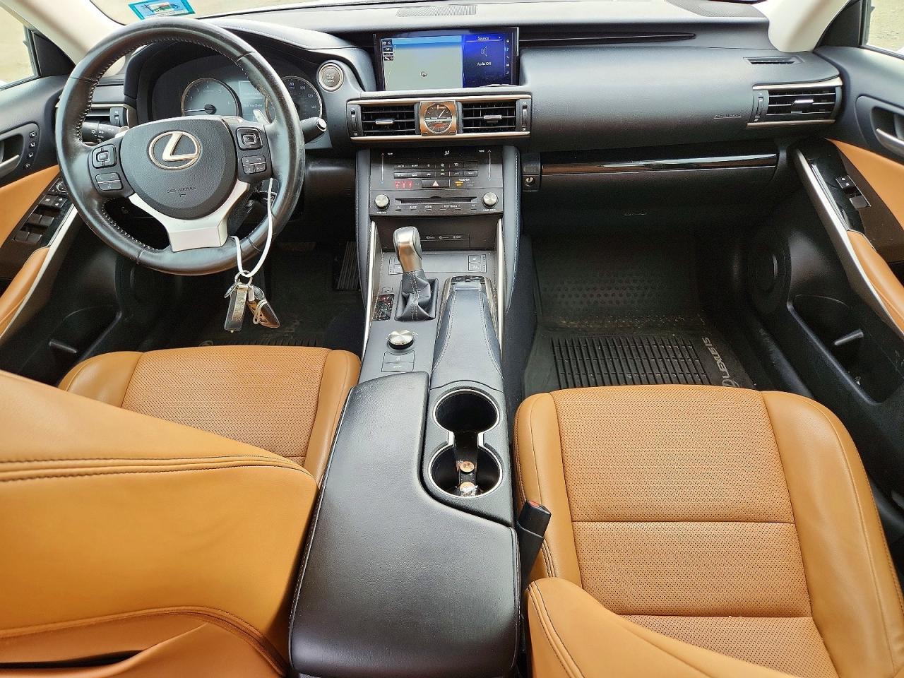2018 Lexus Is 300 - zdjęcie 8