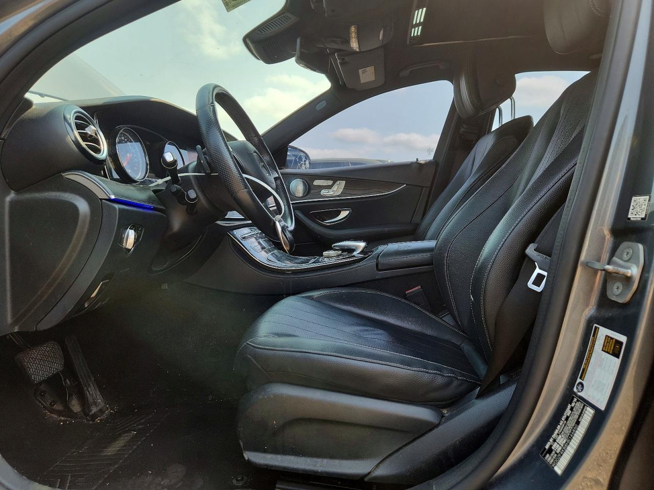 2017 Mercedes-Benz E 300 4Matic - zdjęcie 7