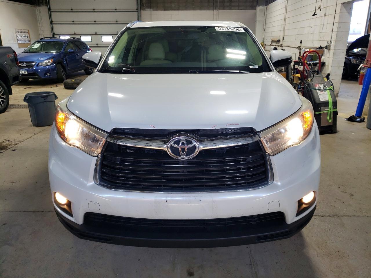 2016 Toyota Highlander Xle - zdjęcie 5