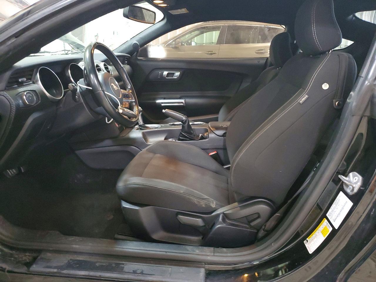 2018 Ford Mustang - zdjęcie 7