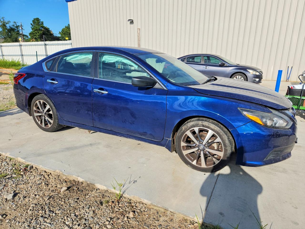 2017 Nissan Altima 2.5 Sr - zdjęcie 4