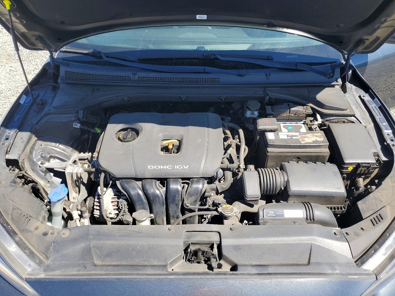 2019 Hyundai Veloster 2.0L - zdjęcie 11