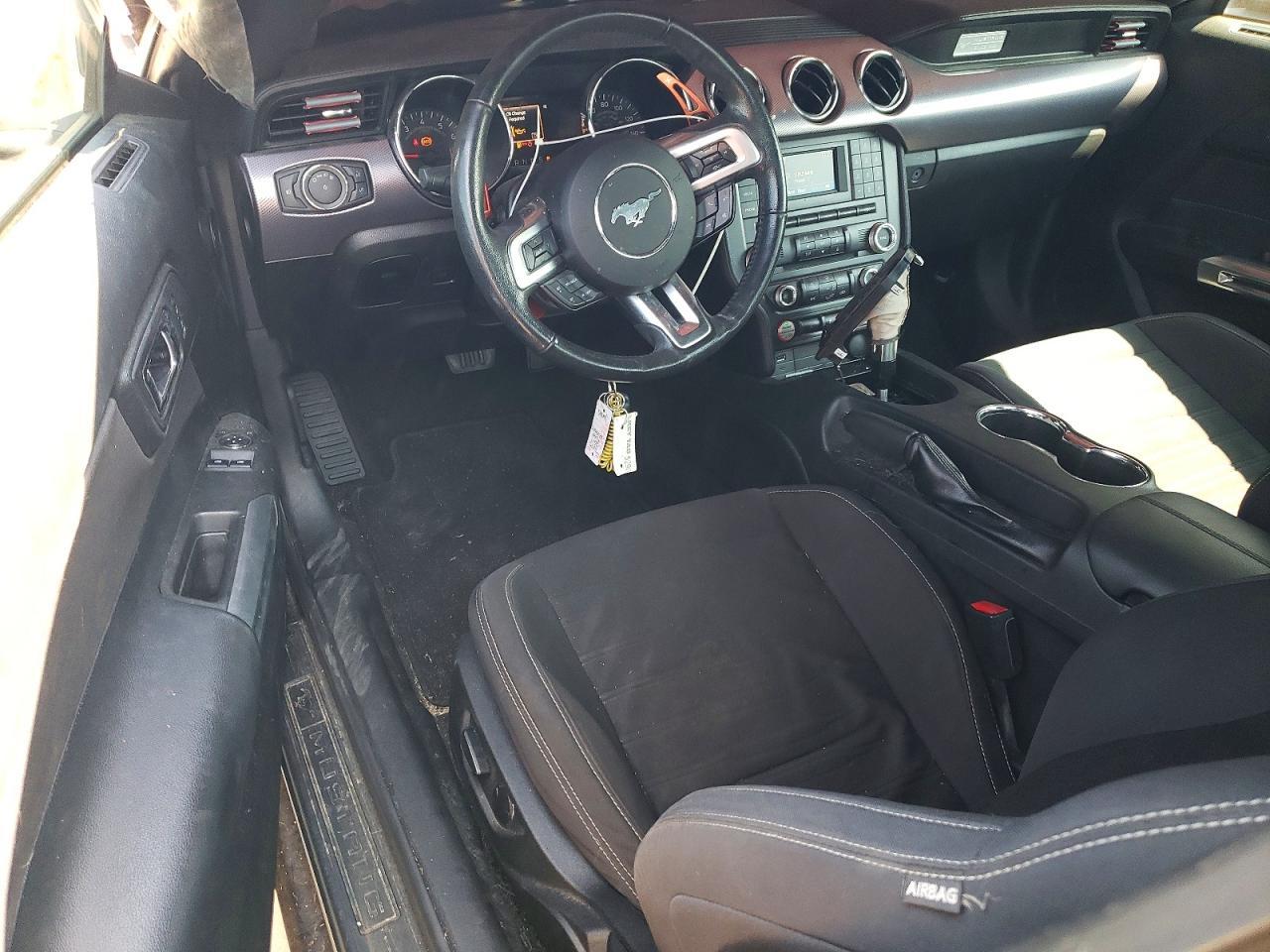 2017 Ford Mustang Base - zdjęcie 8