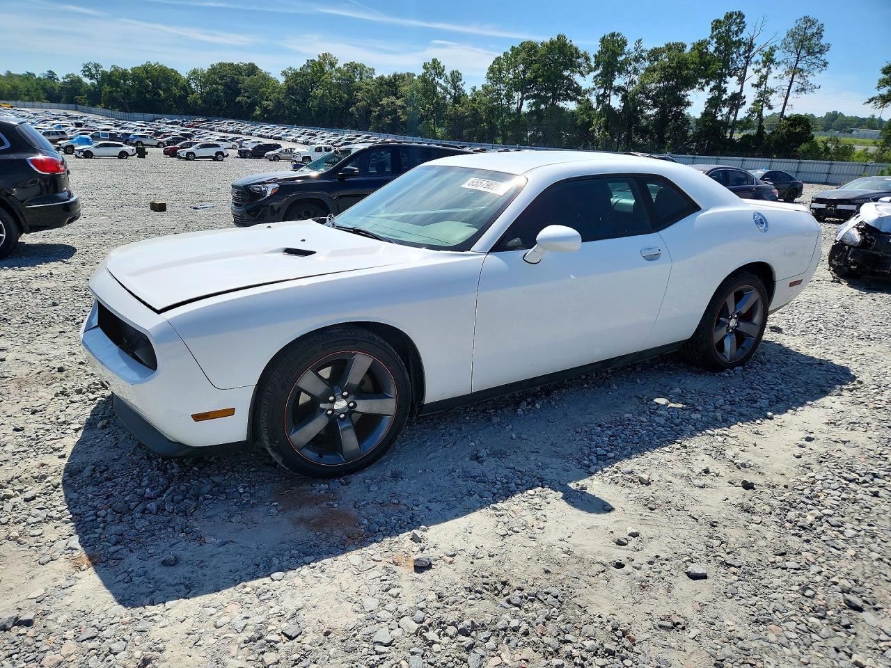 2013 Dodge Challenger Sxt - zdjęcie główne