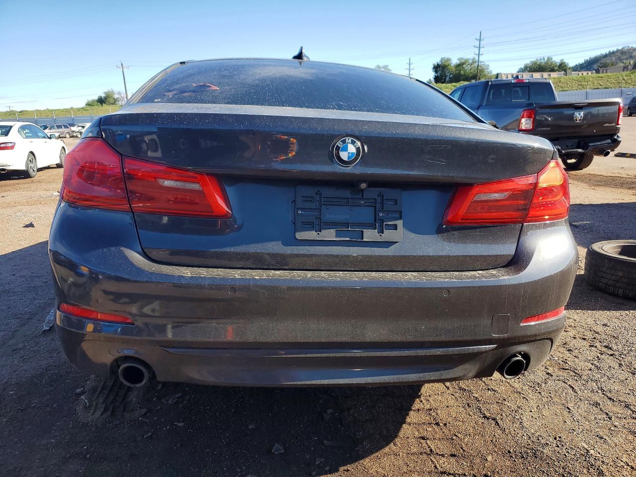 2019 BMW 530 I - zdjęcie 6