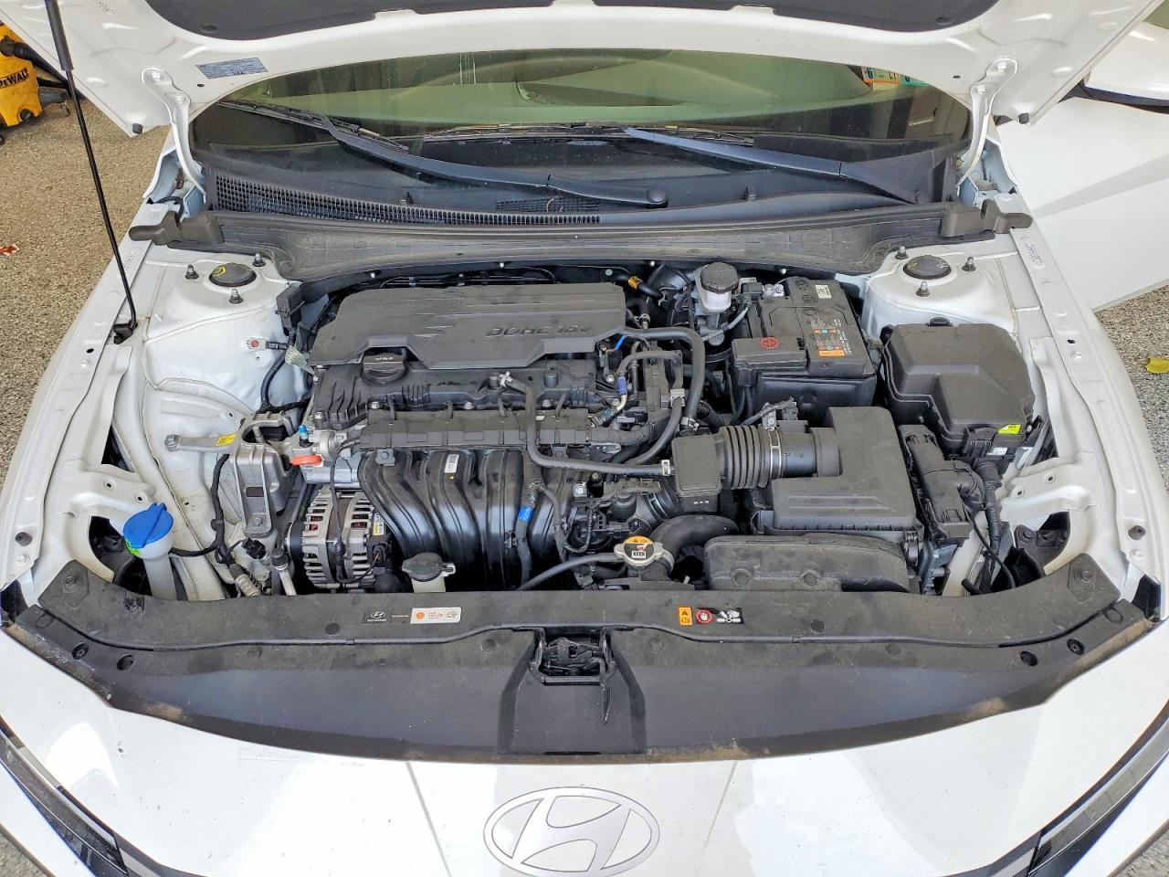 2024 Hyundai Elantra Sel - zdjęcie 11