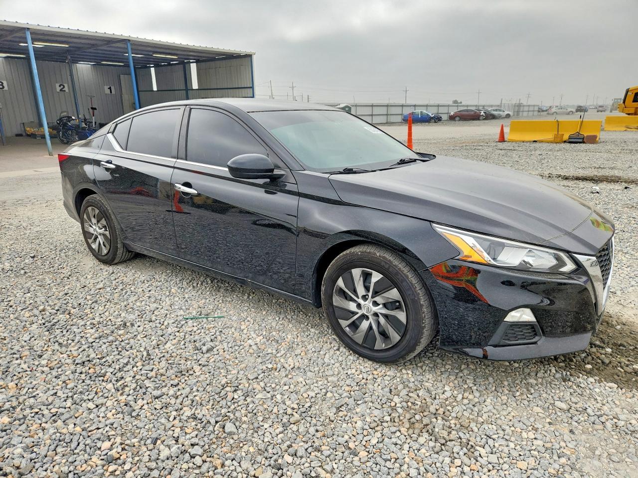2019 Nissan Altima S - zdjęcie 4
