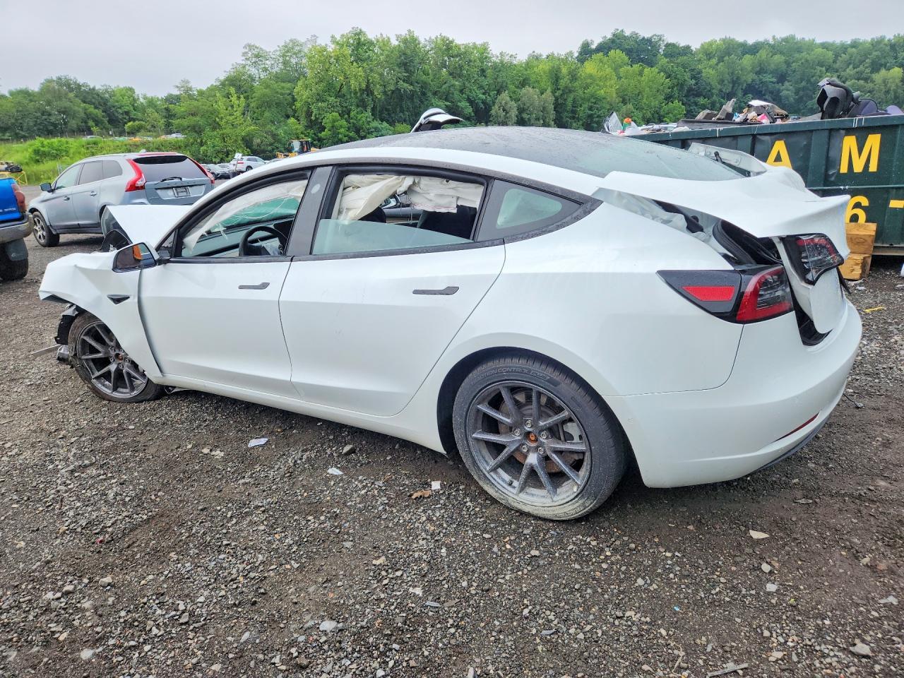 2022 Tesla Model 3 - zdjęcie 2