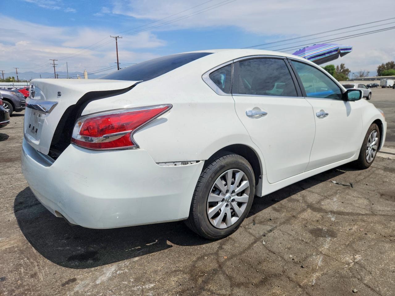 2015 Nissan Altima 2.5 S - zdjęcie 3