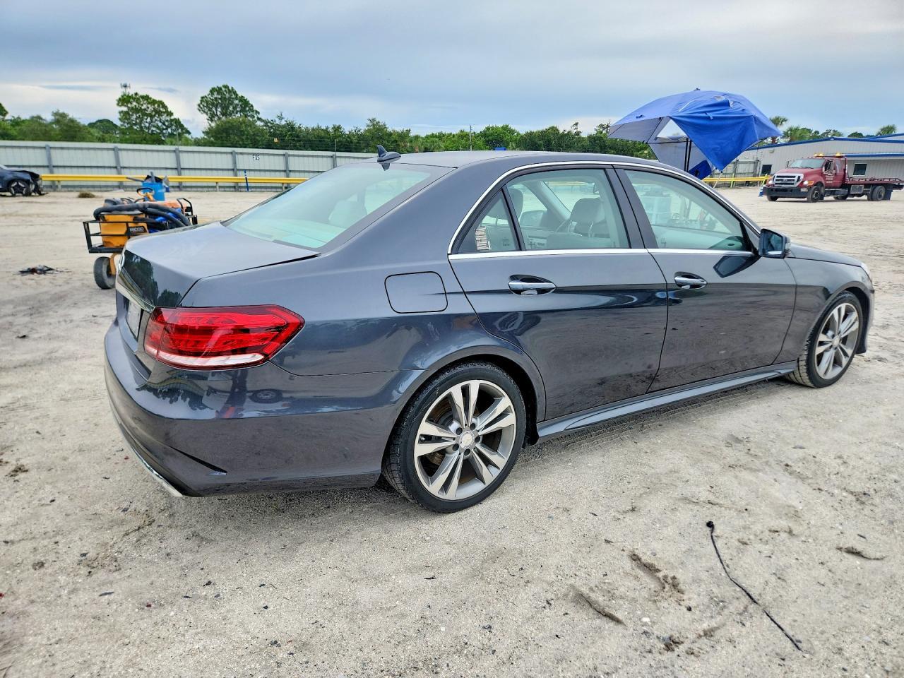 2014 Mercedes-Benz E 350 - zdjęcie 3