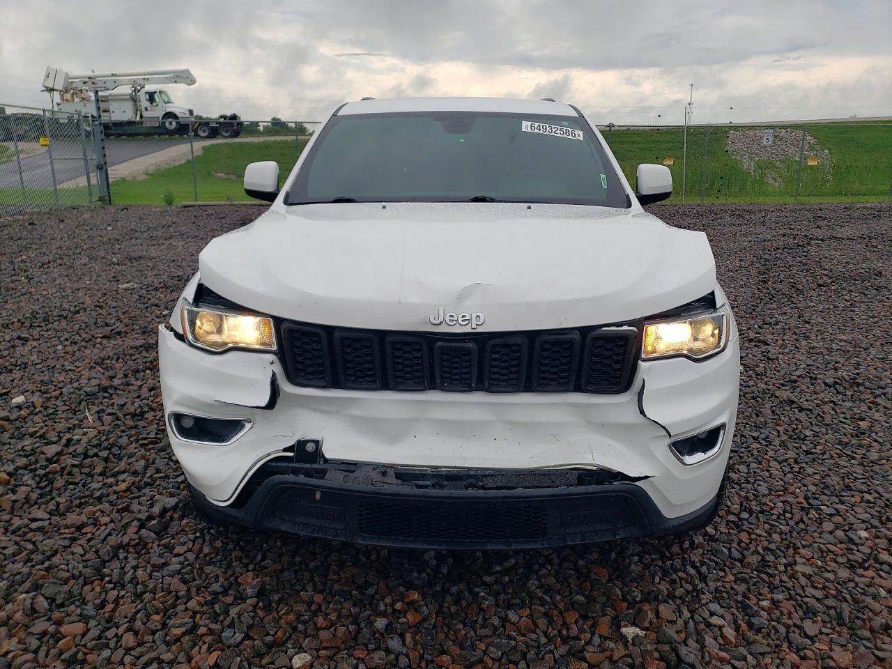 2019 Jeep Grand Cherokee Laredo - zdjęcie 5