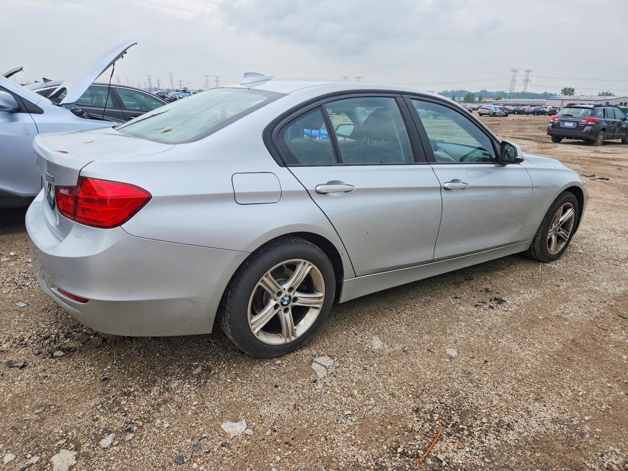 2014 BMW Seria 3 328i - zdjęcie 3