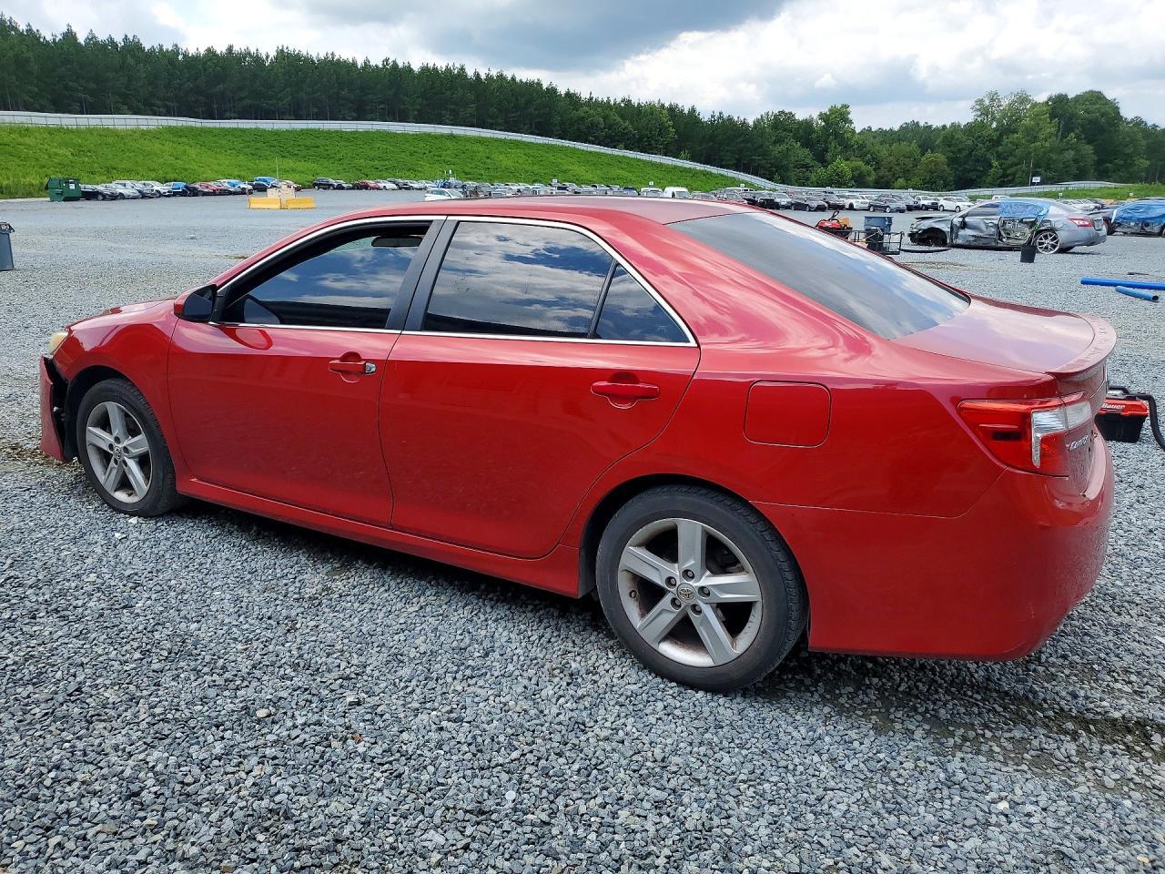 2013 Toyota Camry Se - zdjęcie 2