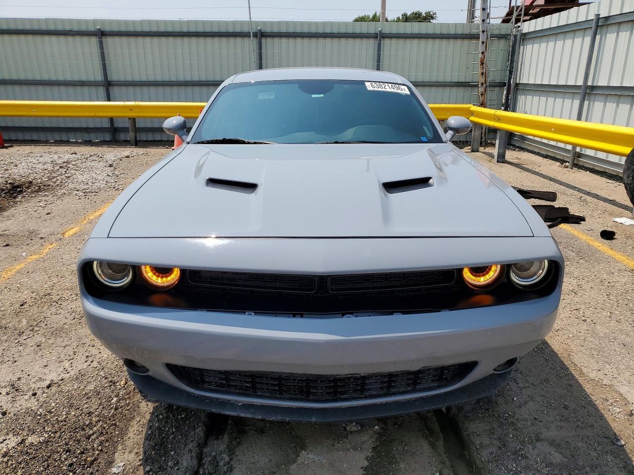 2022 Dodge Challenger Sxt - zdjęcie 5