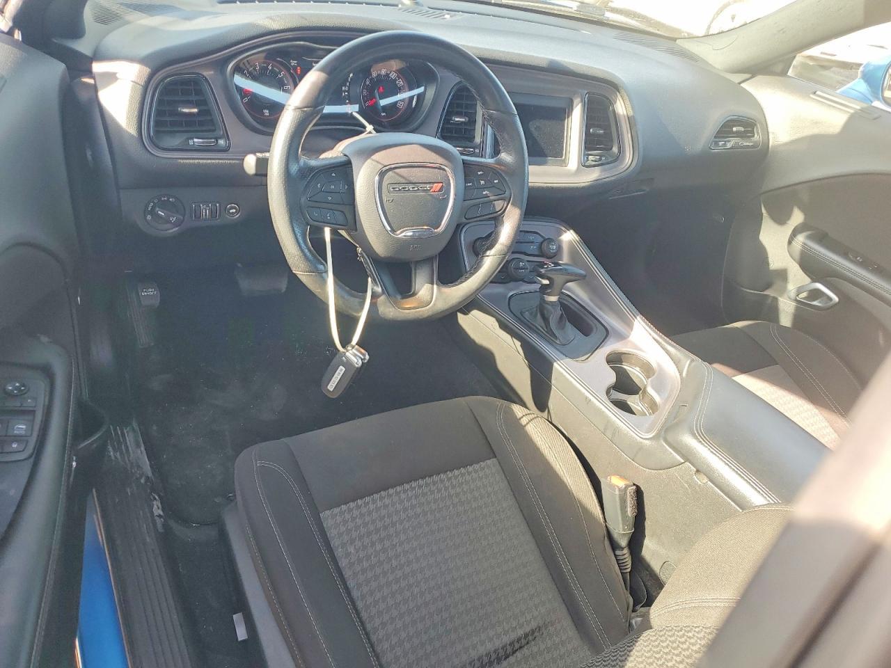 2023 Dodge Challenger Sxt - zdjęcie 8