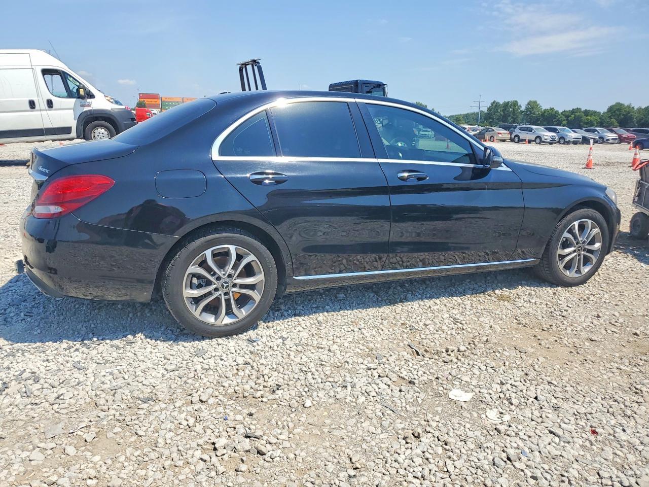 2018 Mercedes-Benz C 300 4Matic - zdjęcie 3