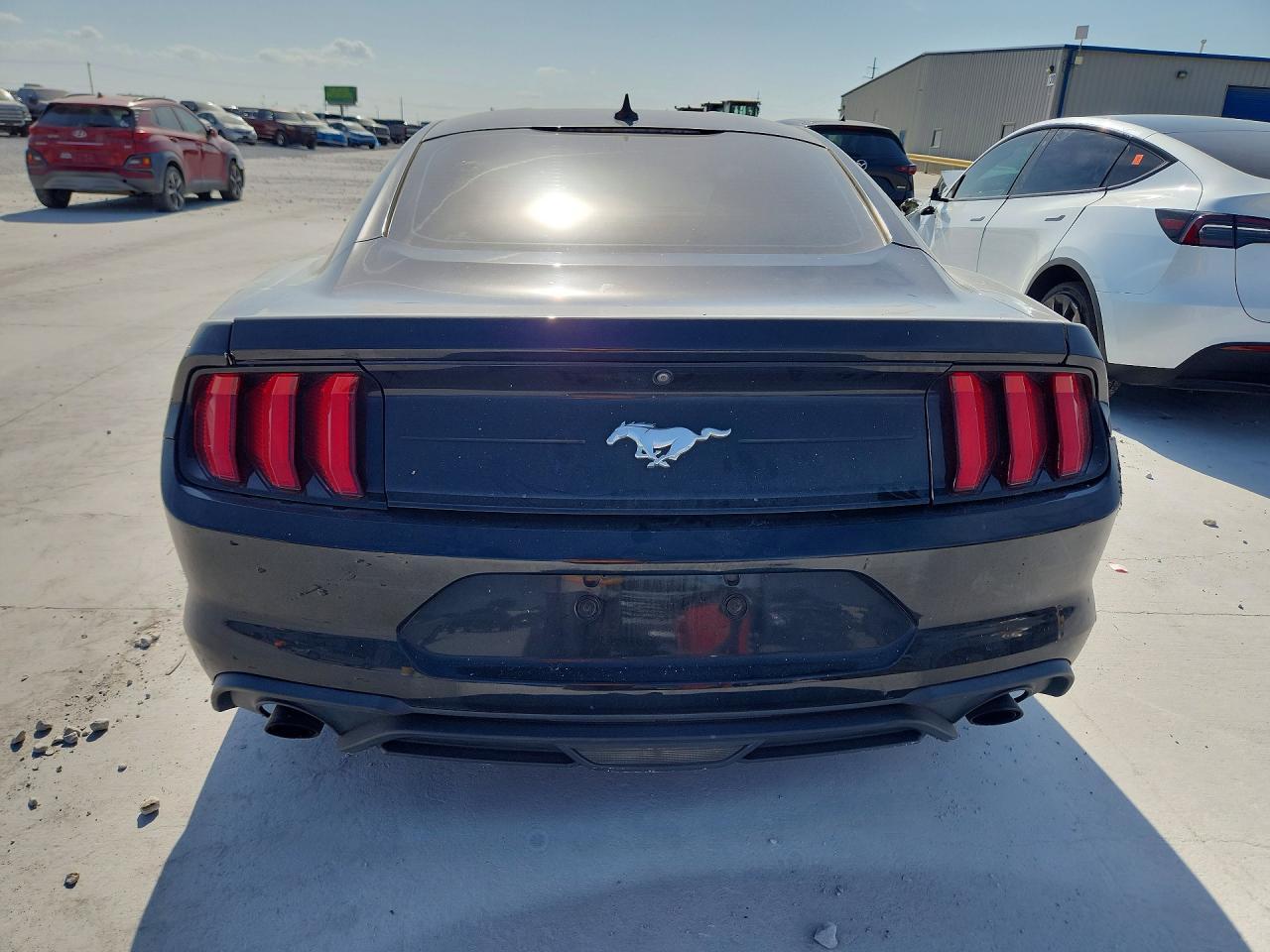 2021 Ford Mustang - zdjęcie 6