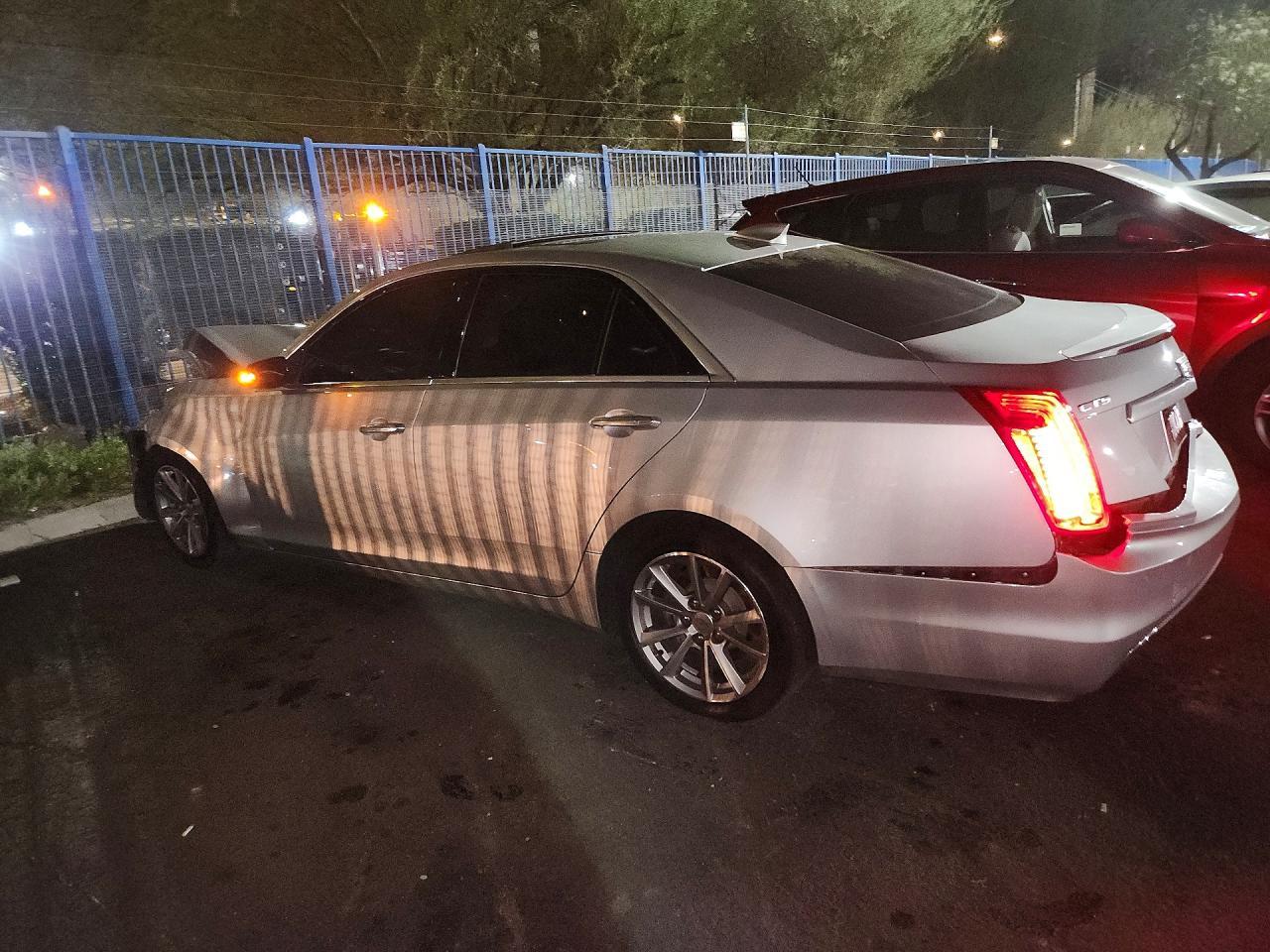 2019 Cadillac Cts Luxury - zdjęcie 2