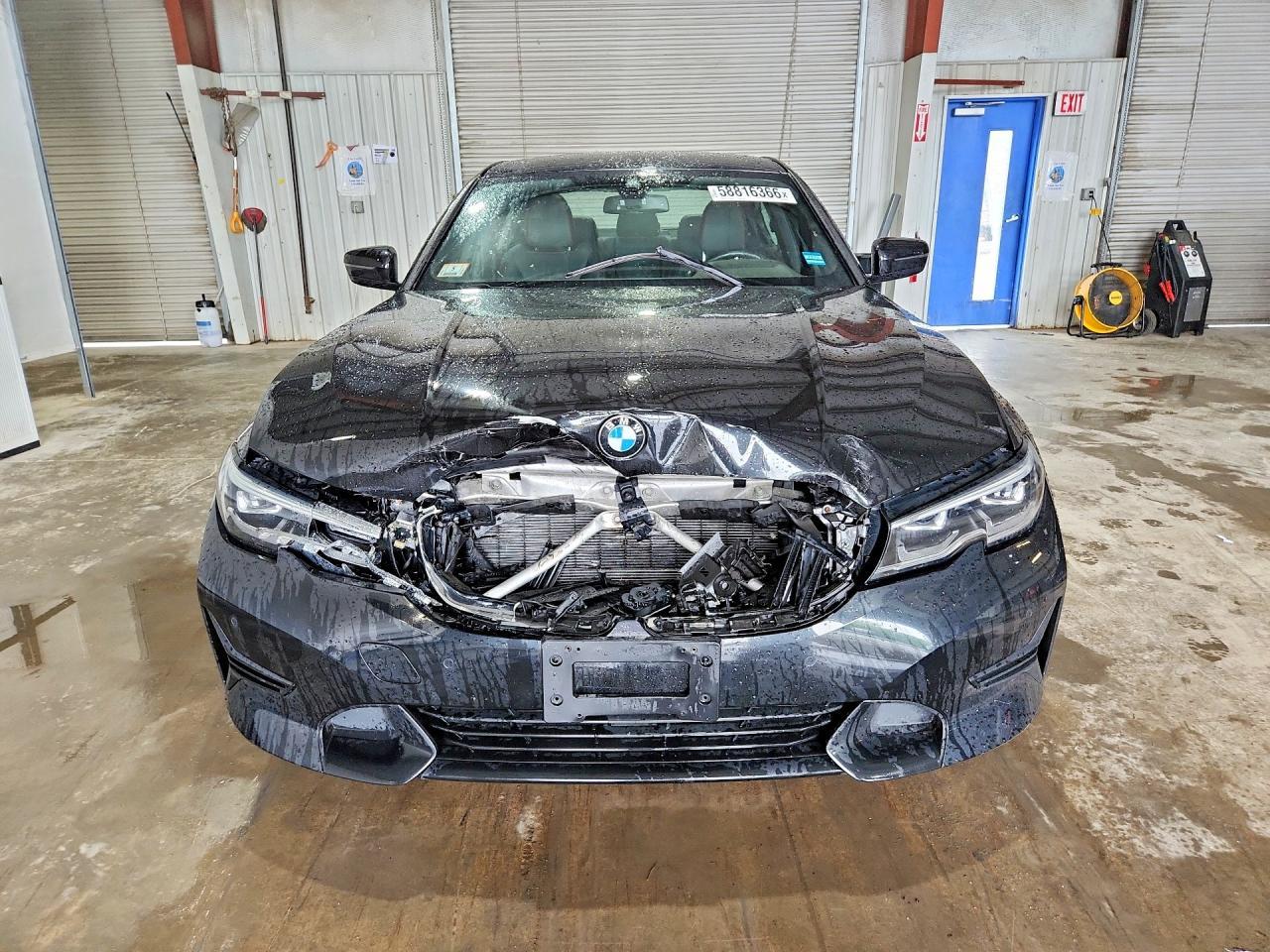 2019 BMW Seria 3 330i - zdjęcie 5