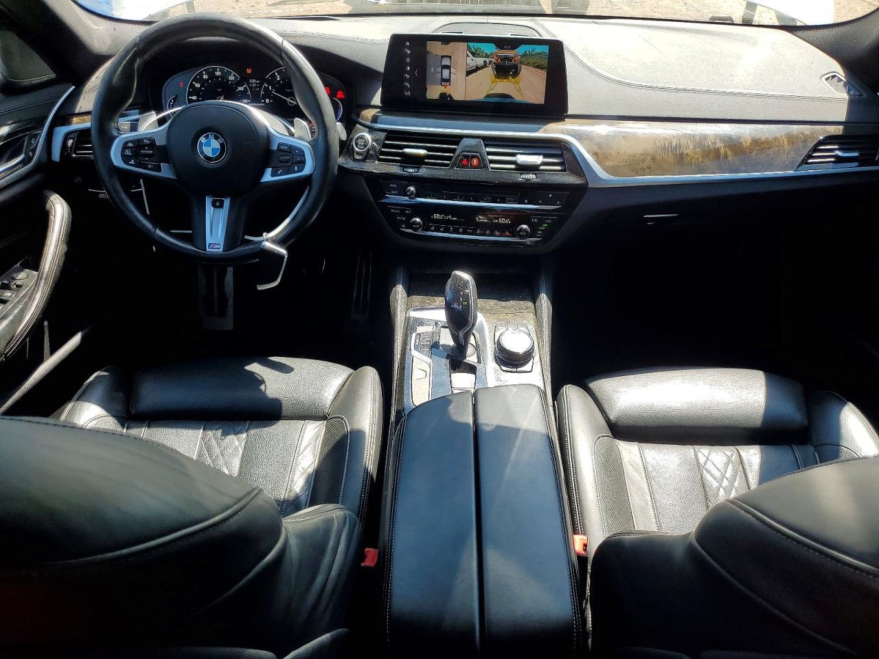 2018 BMW Seria 5 M550i - zdjęcie 8