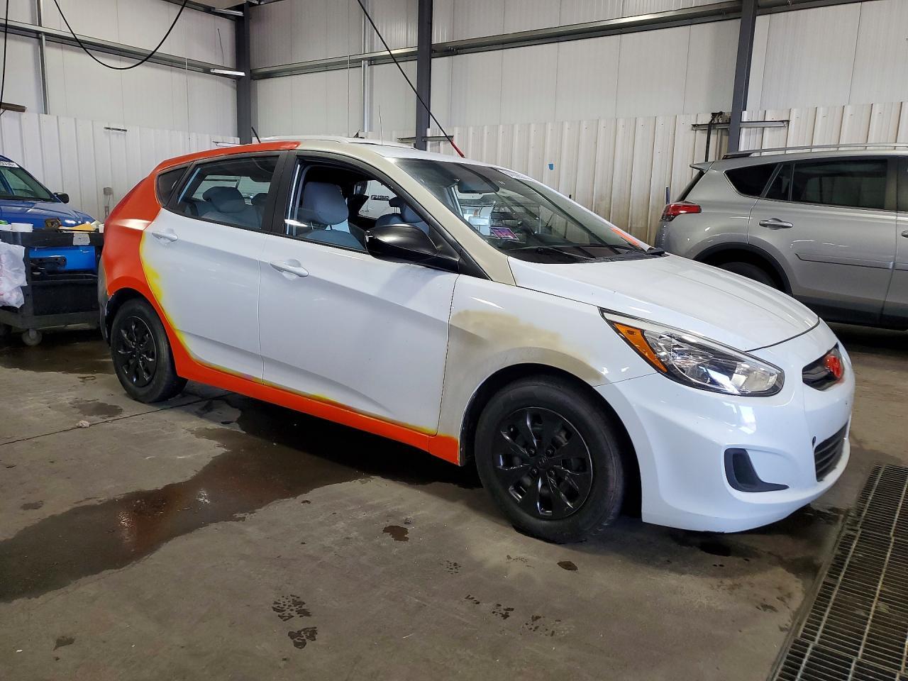 2017 Hyundai Accent Se - zdjęcie 4