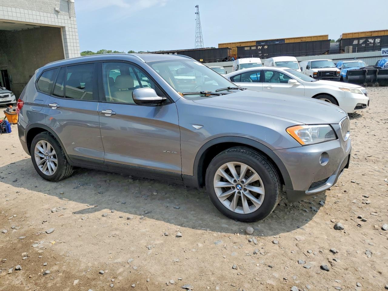 2013 BMW X3 xDrive28I - zdjęcie 4