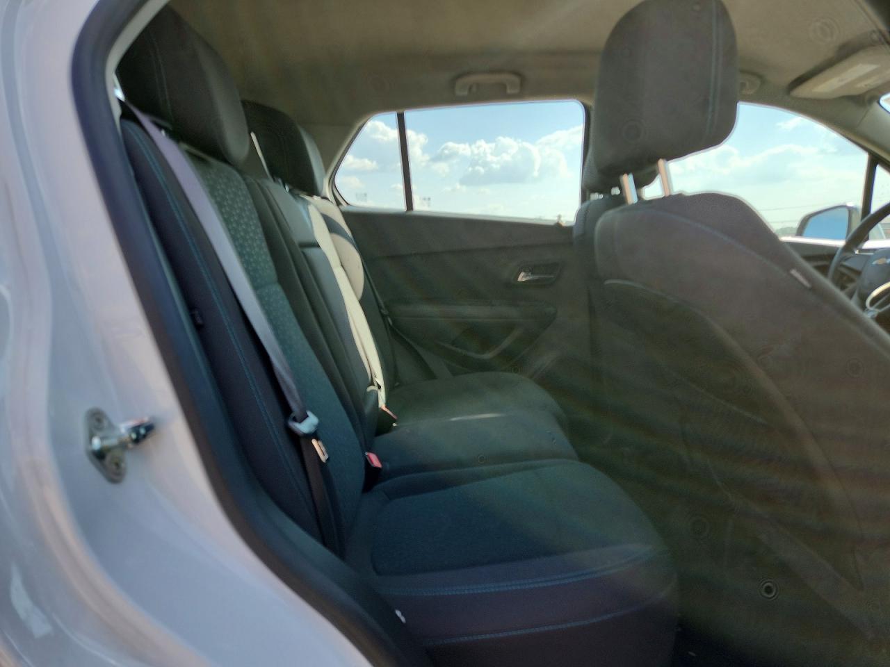 2016 Chevrolet Trax Ls - zdjęcie 10