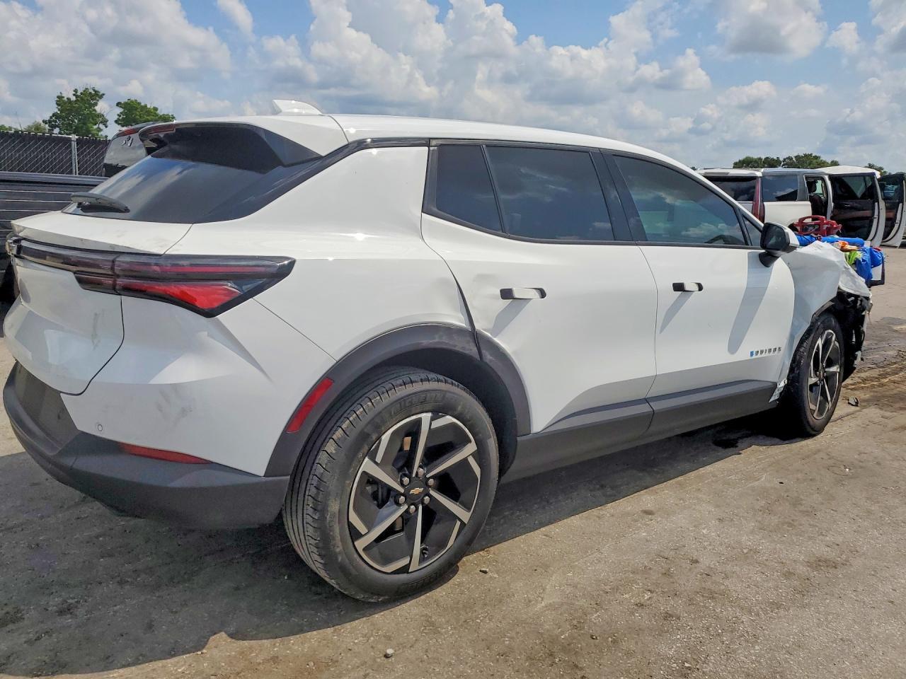 2025 Chevrolet Equinox Lt - zdjęcie 3