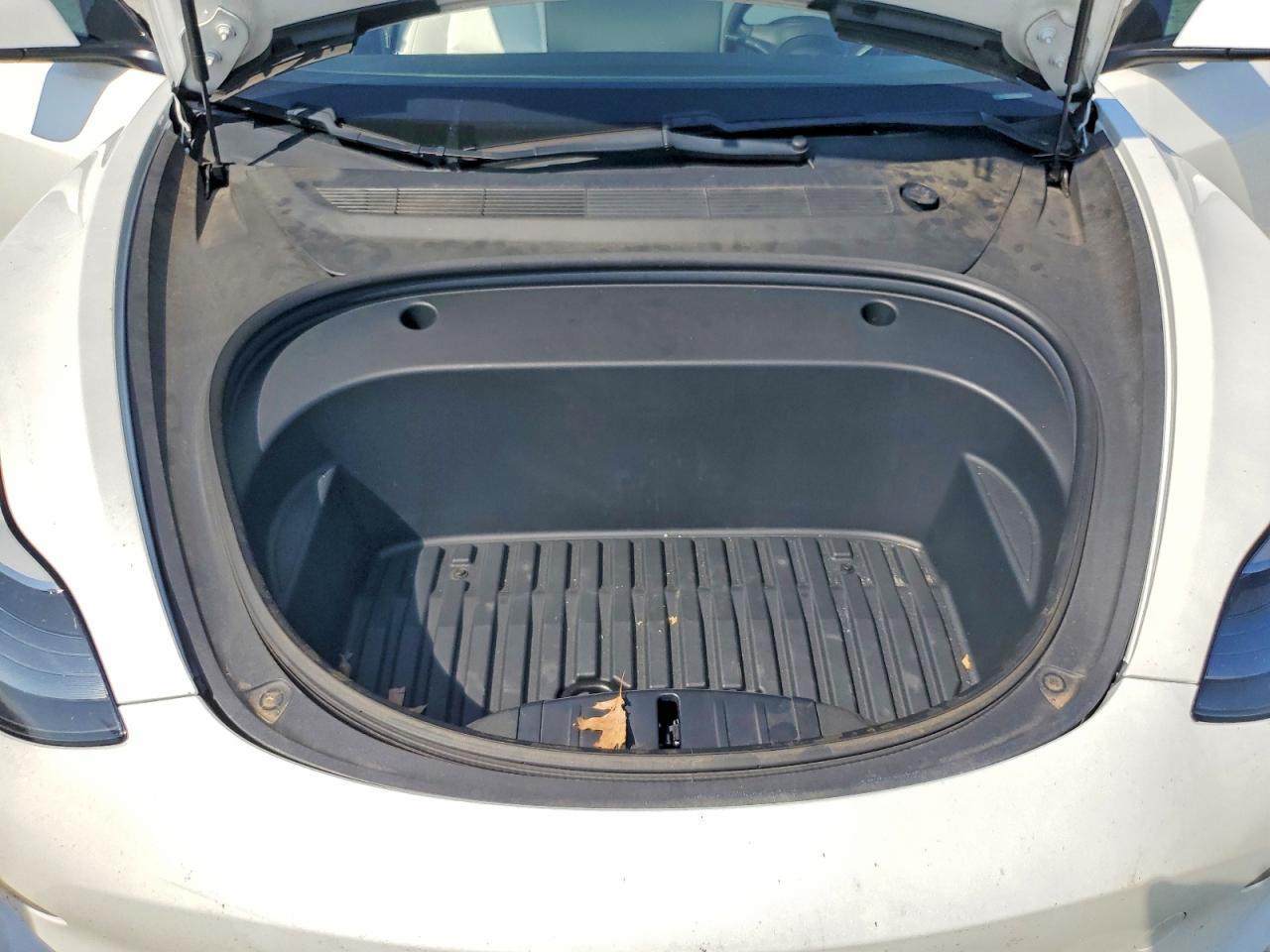 2021 Tesla Model 3 - zdjęcie 11