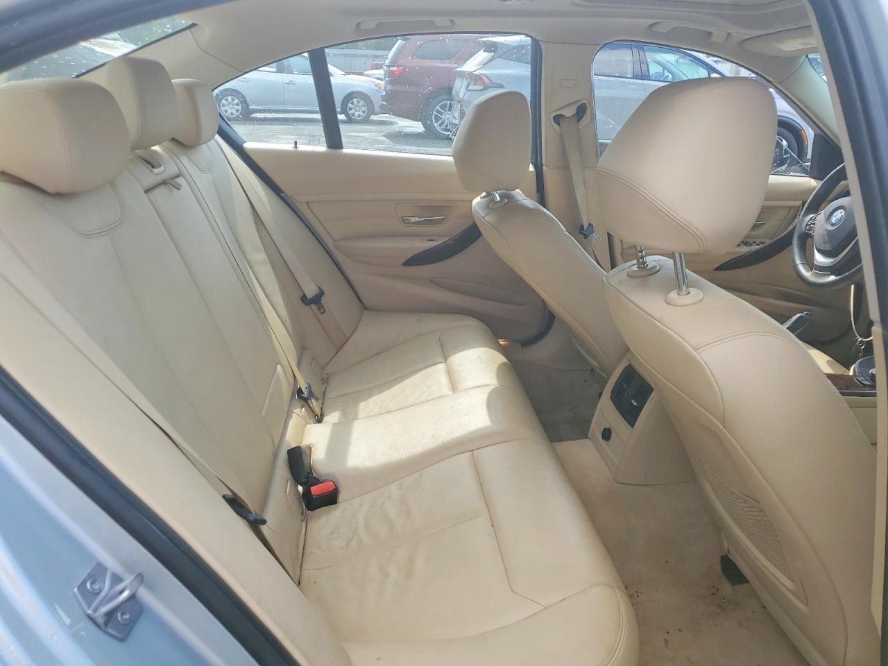 2014 BMW 328 I - zdjęcie 10