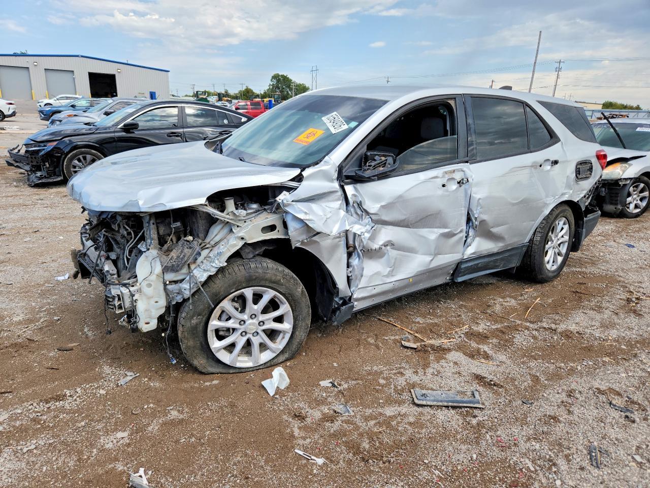 2018 Chevrolet Equinox Ls - zdjęcie główne