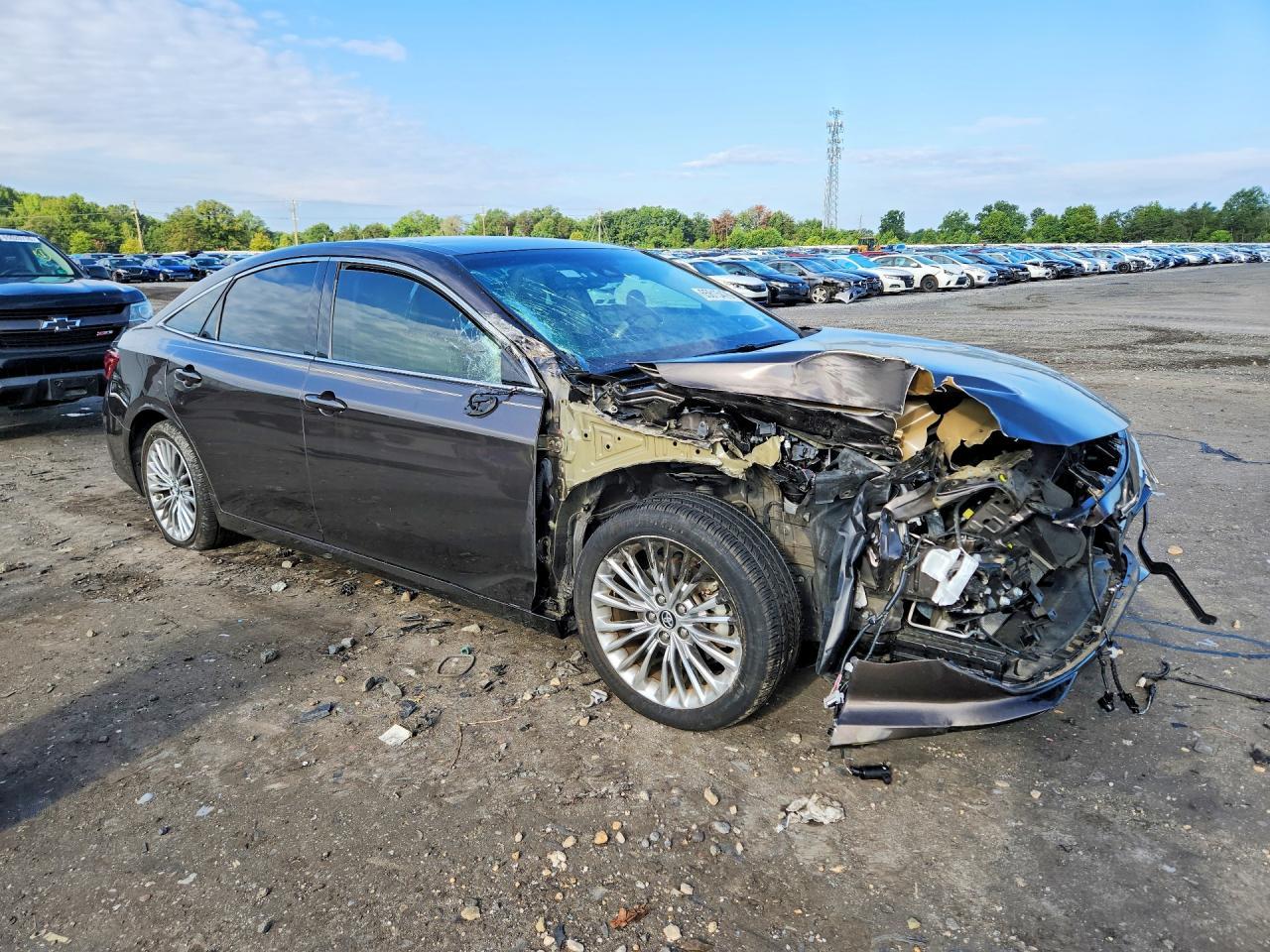 2019 Toyota Avalon Limited - zdjęcie 4