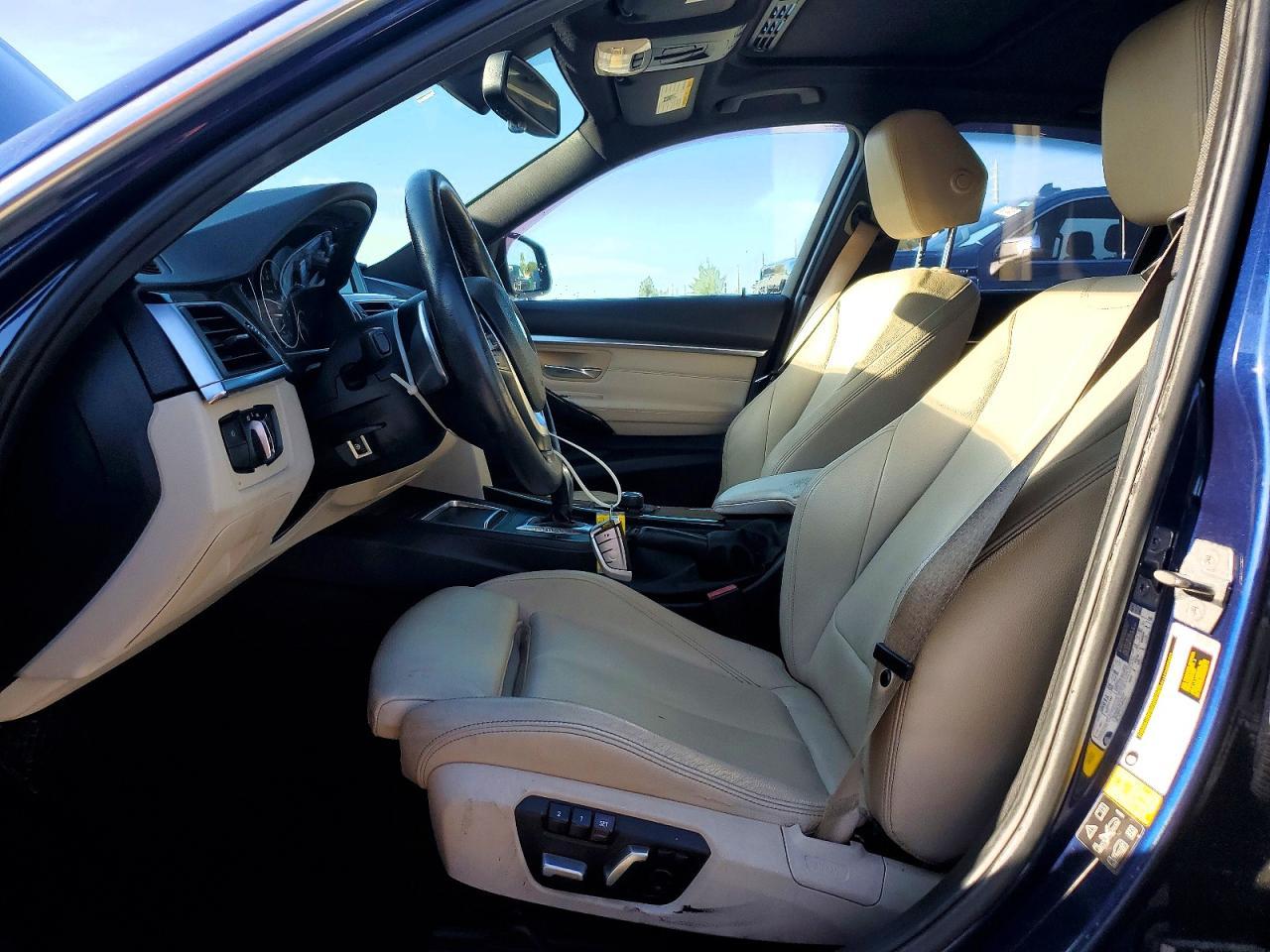 2017 BMW 330 Xi - zdjęcie 7